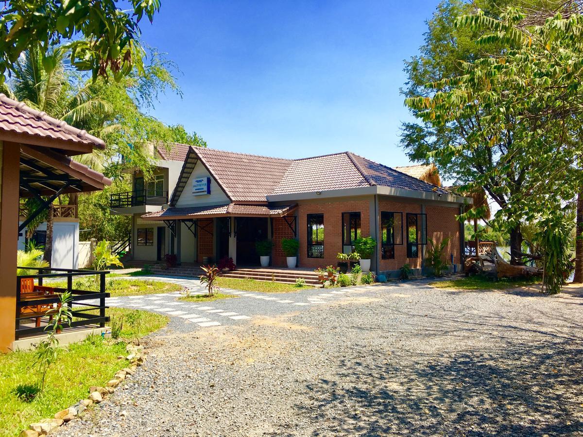 Salty River Resort Kampot Exterior foto